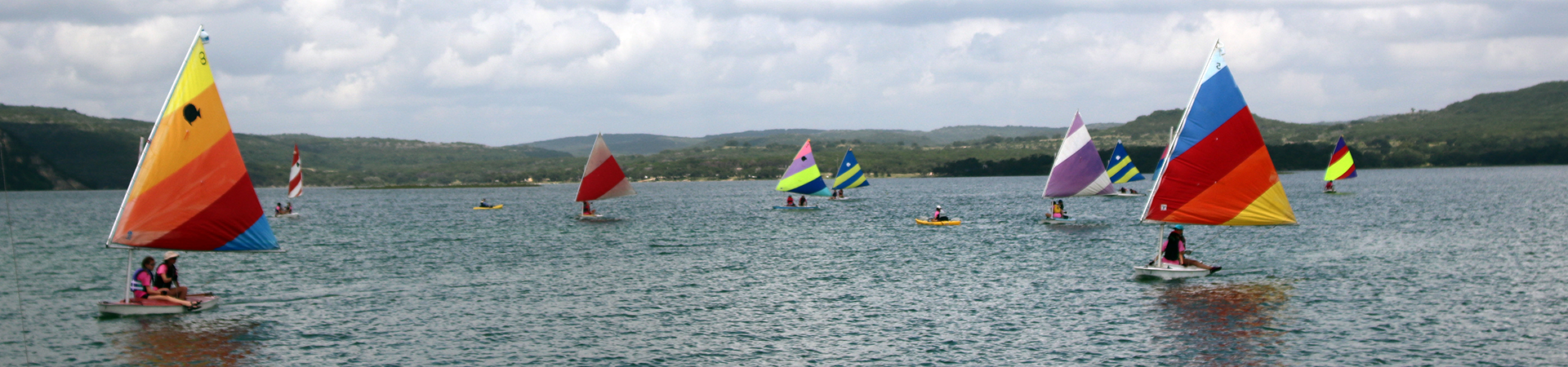  fleet of sailboats on medina lake 